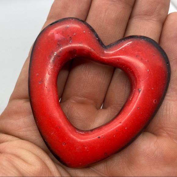 “Heart Rise” Vessel Heart Talisman - Picture 13 of 15